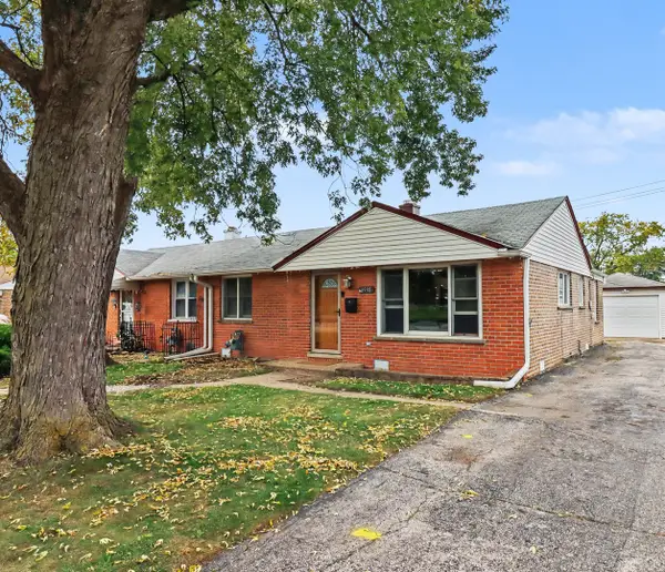 8930 S Crawford Avenue, Hometown, IL 60456