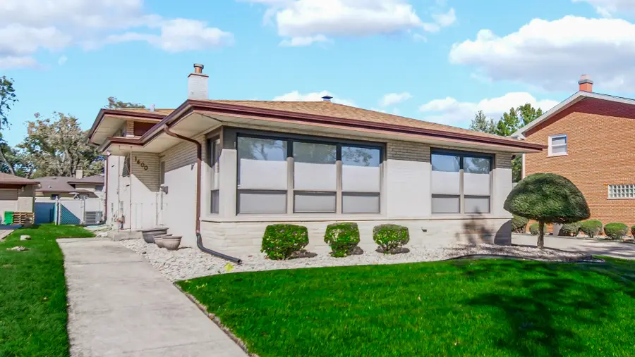 1400 E Lynn Court, Homewood, IL 60430 - #2