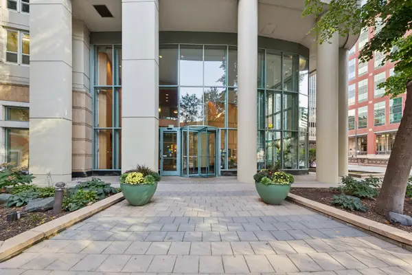 345 N Lasalle Street #1904, Chicago, IL 60654