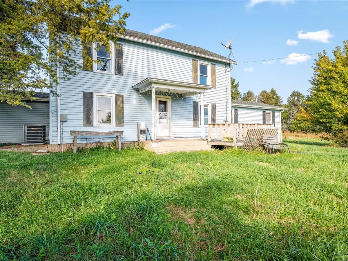 5793 W Town Line Road, Leaf River, IL 61047 - #1