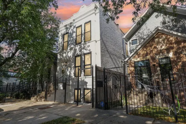 2322 W Montana Street, Chicago, IL 60647