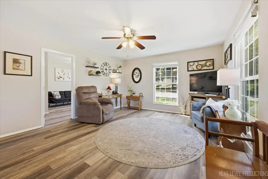 1106 Oak Valley Drive, Cary, IL 60013 - #2