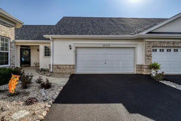 21305 Hidden Lake Court #21305, Crest Hill, IL 60403