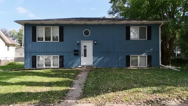 426 45th Street, Moline, IL 61265