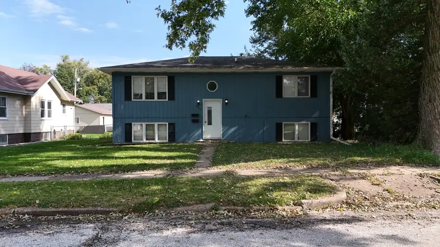426 45th Street, Moline, IL 61265 - #2
