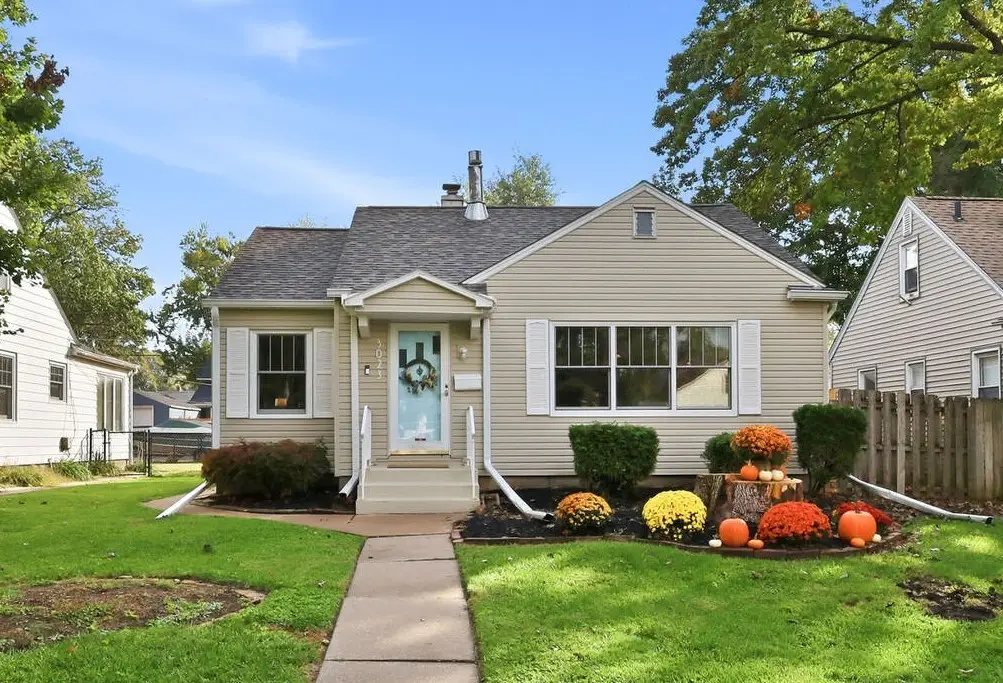 3023 Jefferson Avenue, Davenport, IA 52803 - #1