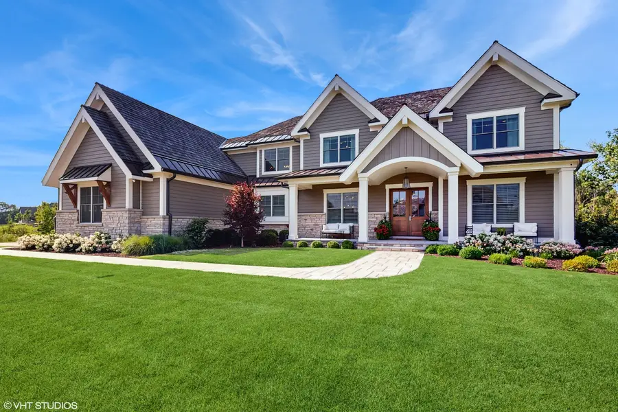 305 Briarwood Lane, Lincolnshire, IL 60069 - #2
