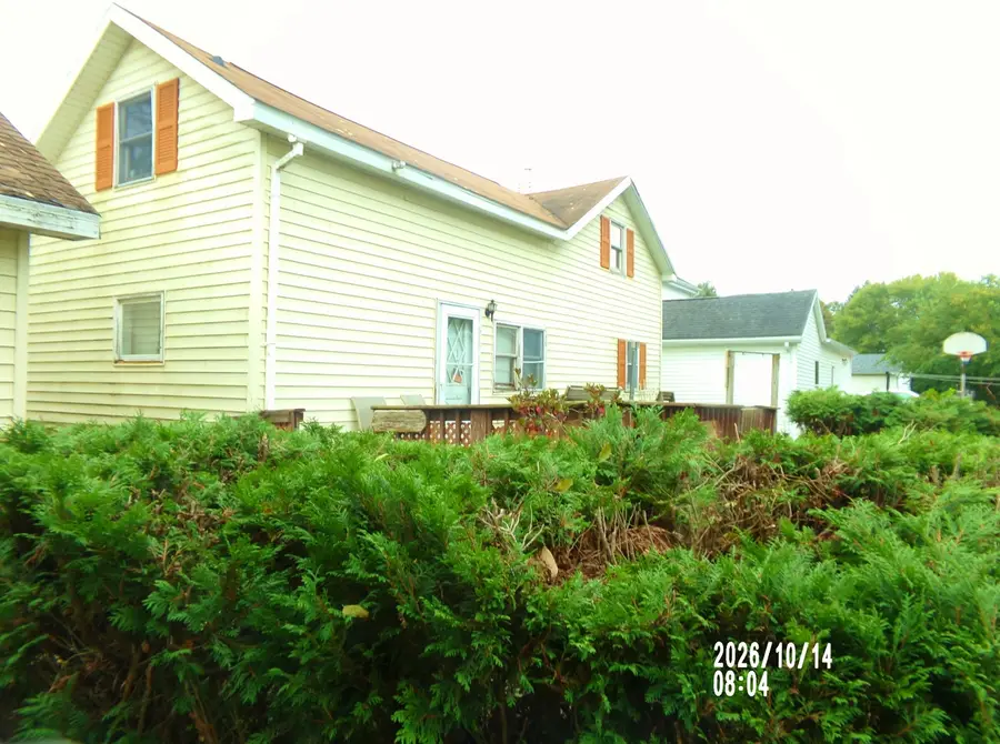 122 S Commercial Avenue, Amboy, IL 61310 - #2