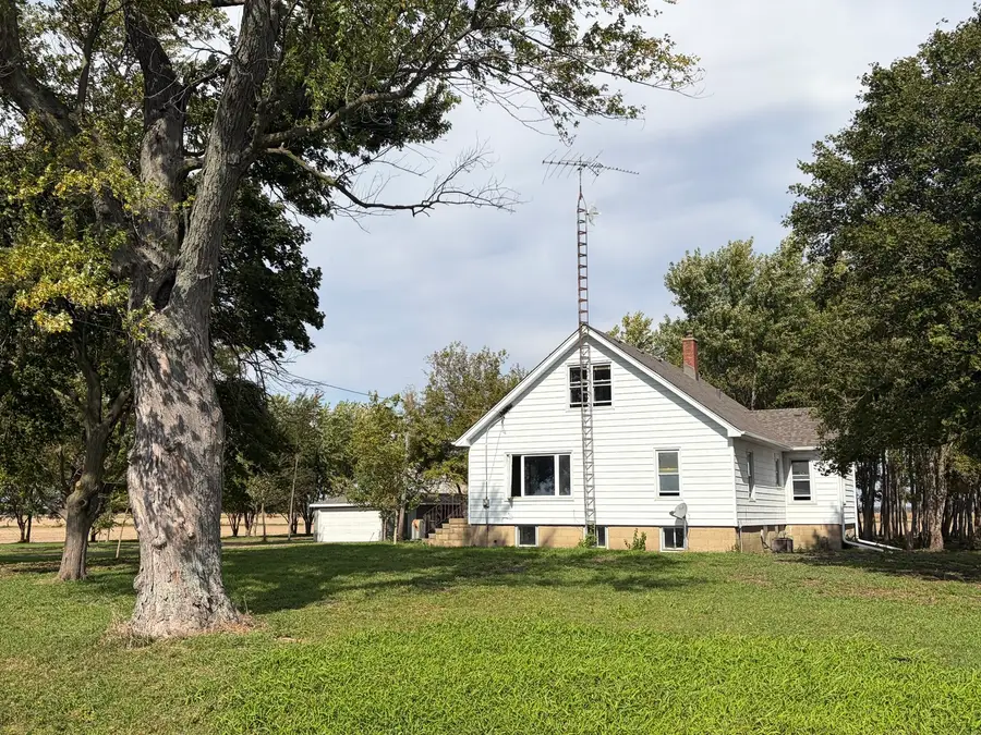 1170 W Goodfarm Road, Dwight, IL 60420 - #3