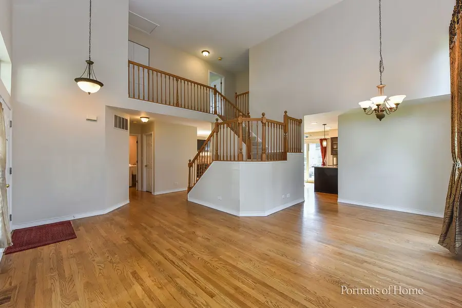 1302 Dunbarton Drive, Aurora, IL 60502 - #3