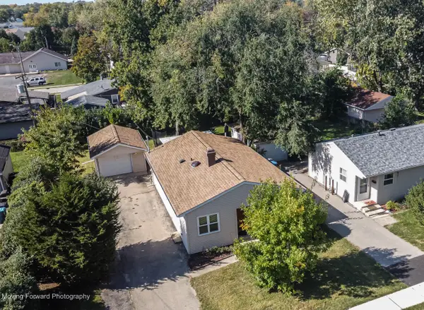 1574 Highland Avenue, Glendale Heights, IL 60139