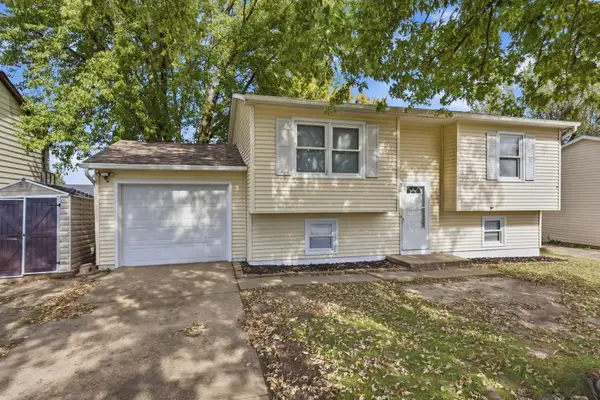 2110 W 58th Street, Davenport, IA 52806