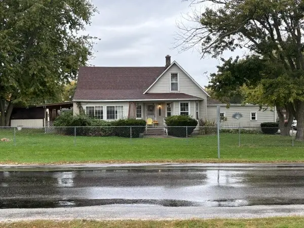 1406 Hospital Road, Silvis, IL 61282