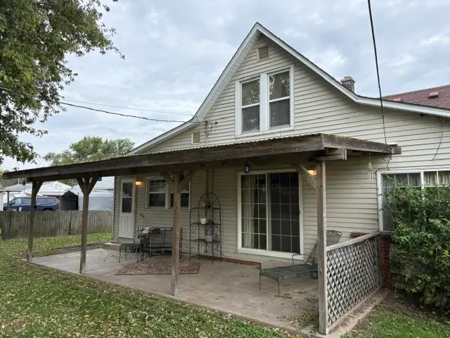 1406 Hospital Road, Silvis, IL 61282 - #3