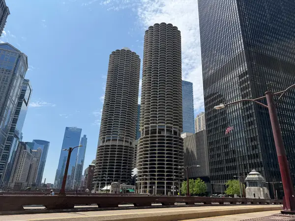 300 N State Street #3903, Chicago, IL 60654