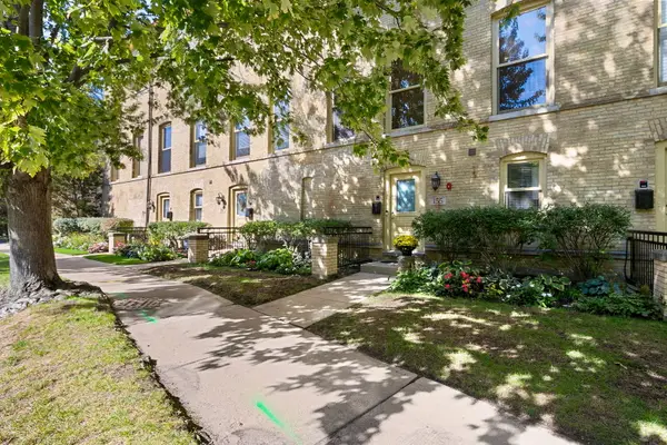 155 Whistler Road, Highland Park, IL 60035