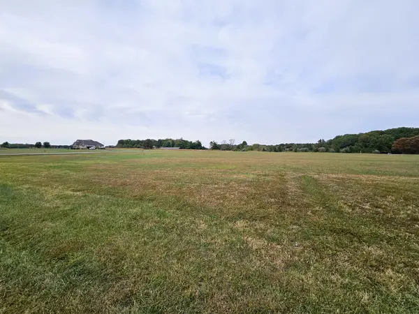 0000 E Holland Drive, Mt Vernon, IL 62864