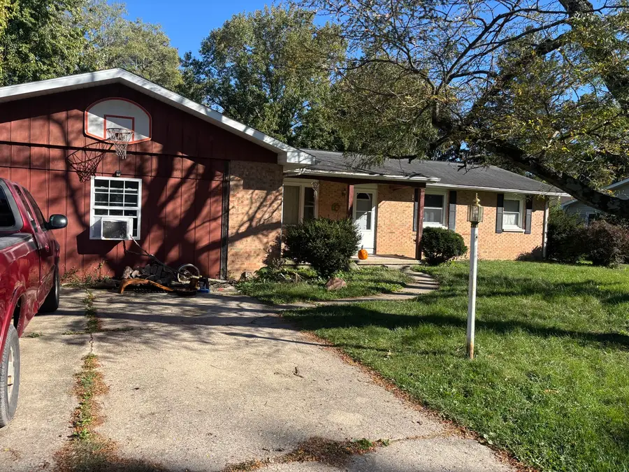 111 Magnolia Drive, Villa Grove, IL 61956 - #2