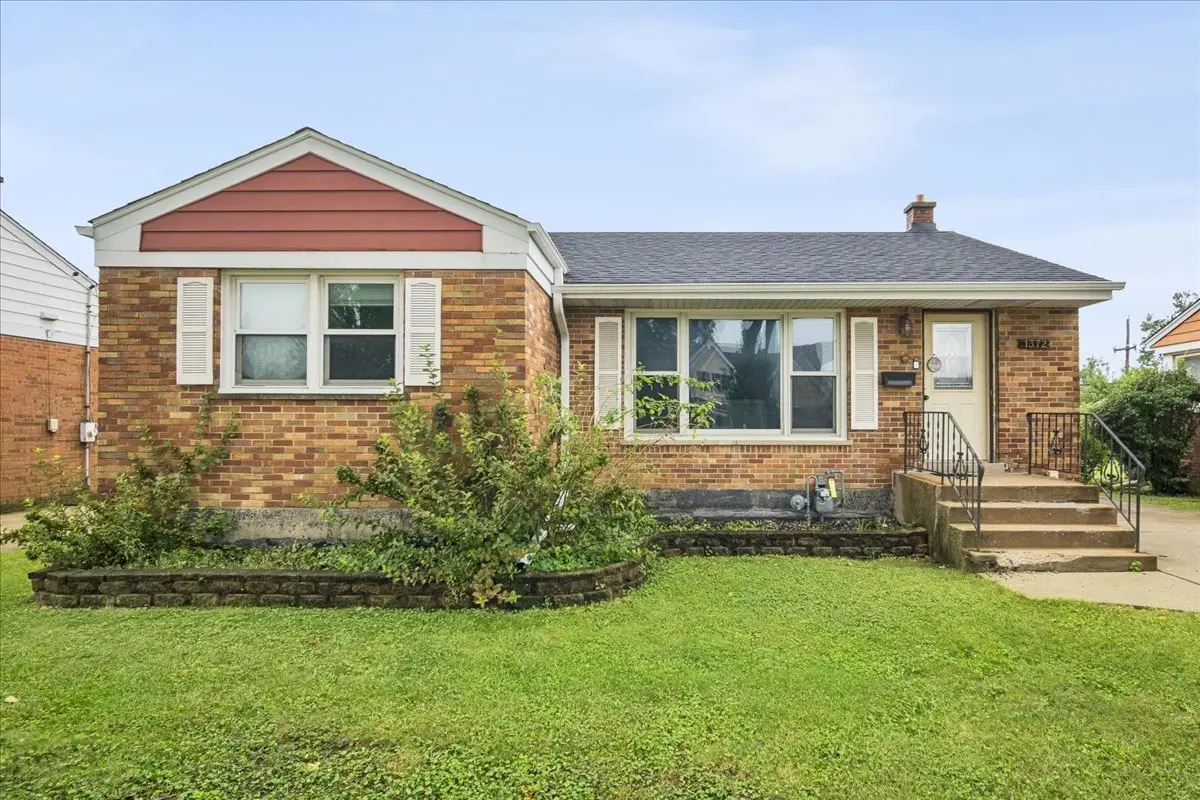 1372 S 6th Avenue, Des Plaines, IL 60018 - #1