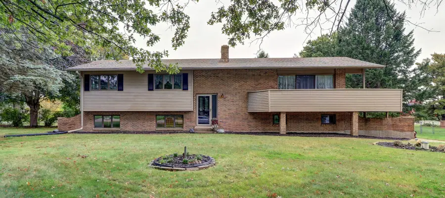 3801 19th Avenue, Sterling, IL 61081 - #2