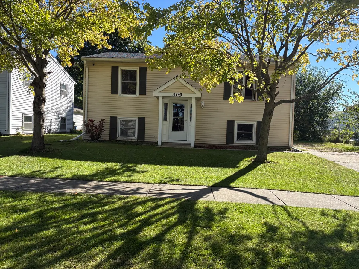 309 Southview Drive, Rochelle, IL 61068 - #1