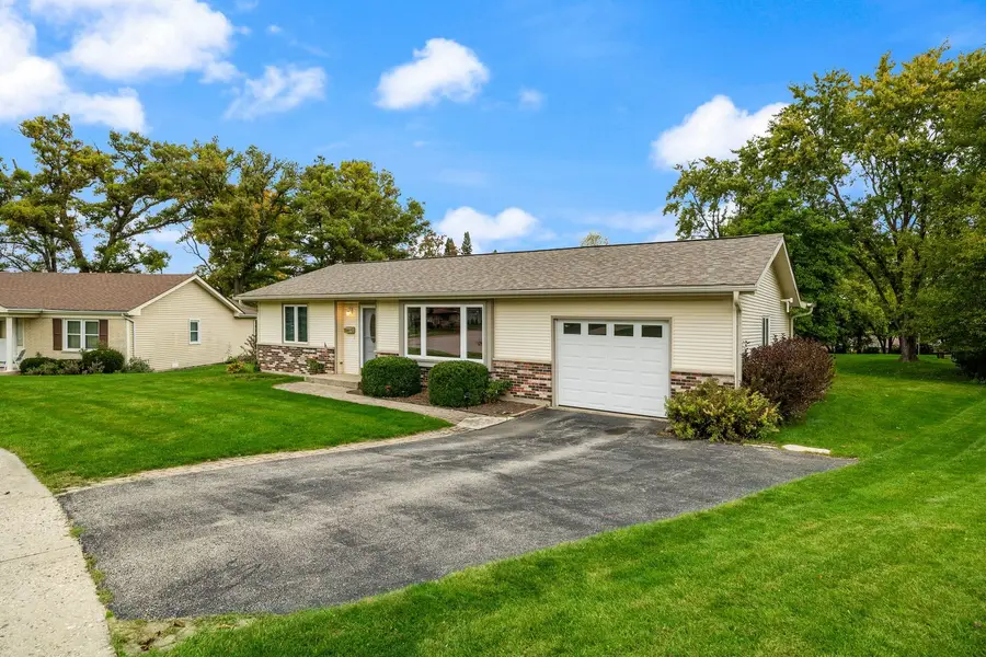 911 Melrose Court, McHenry, IL 60050 - #2