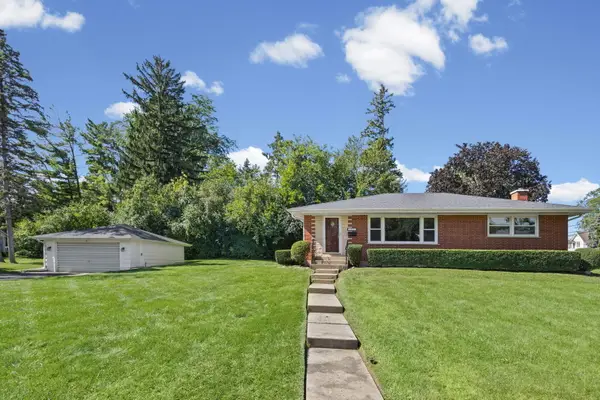 1010 Laursen Court, Antioch, IL 60002