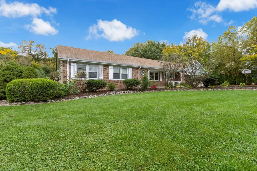 6 Lagoon Drive, Hawthorn Woods, IL 60047 - #3