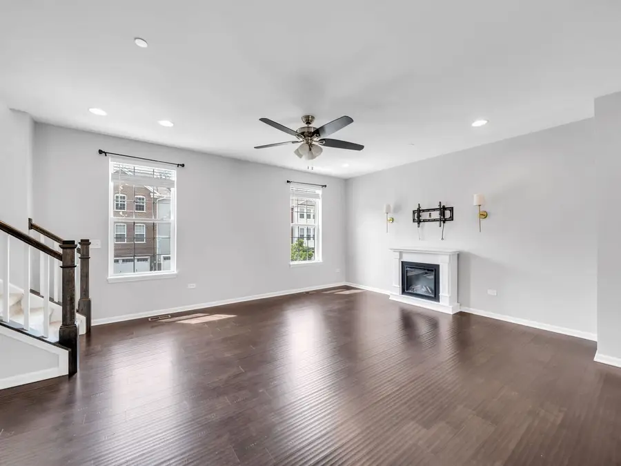 2534 Huntleigh Lane, Woodridge, IL 60517 - #3