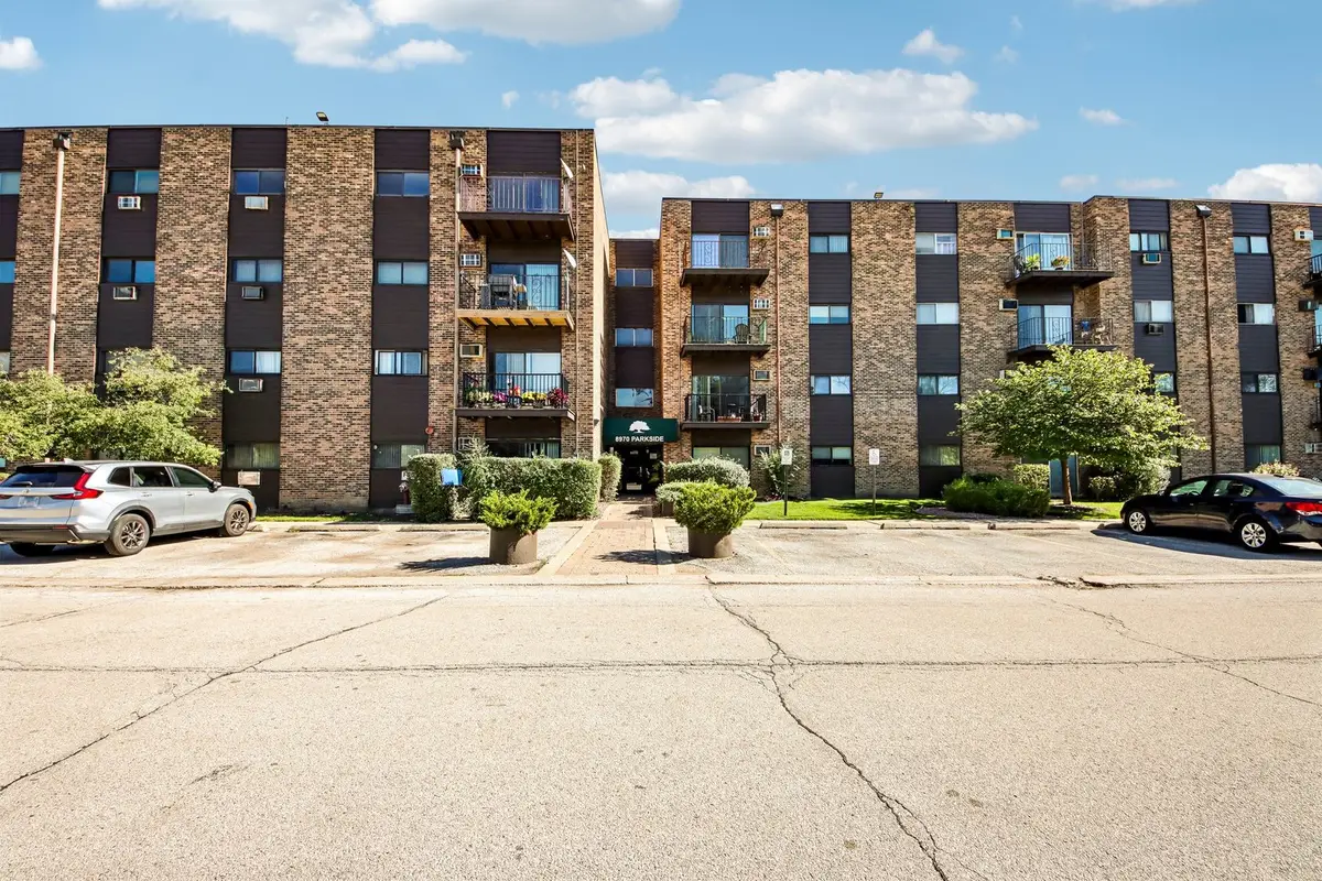 8970 N Parkside Avenue #304, Des Plaines, IL 60016 - #1