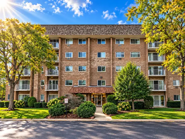 10373 Dearlove Road #2c, Glenview, IL 60025