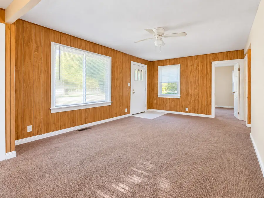 210 Independence Avenue, Joliet, IL 60433 - #2