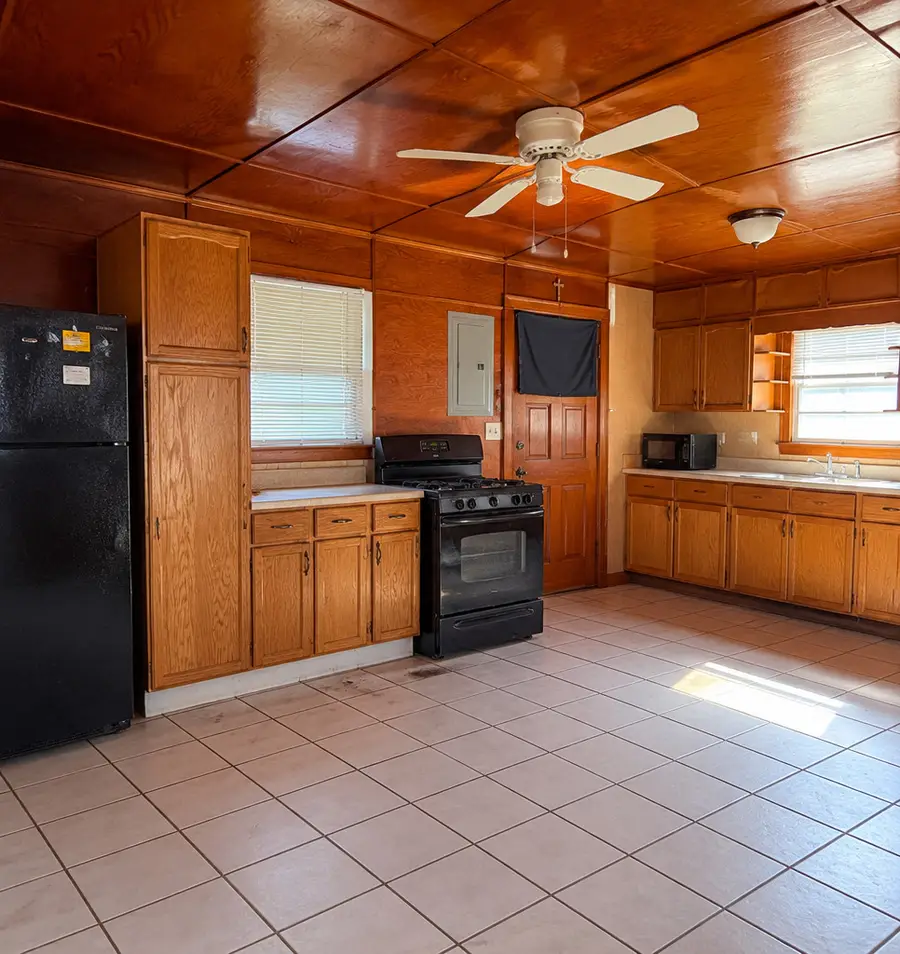 210 Independence Avenue, Joliet, IL 60433 - #3