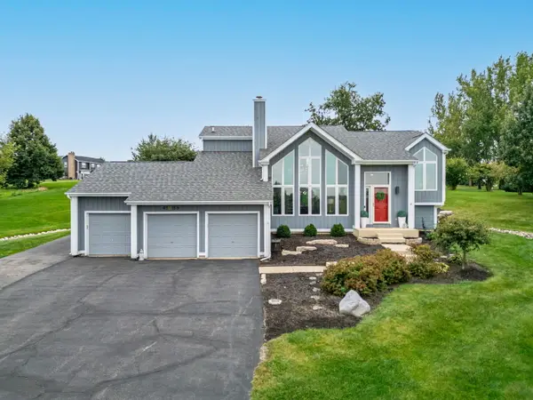 45W169 Hillview Lane, Hampshire, IL 60140