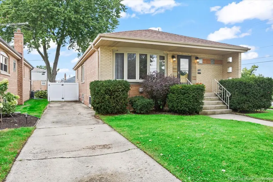 9100 S Ridgeway Avenue, Evergreen Park, IL 60805 - #2