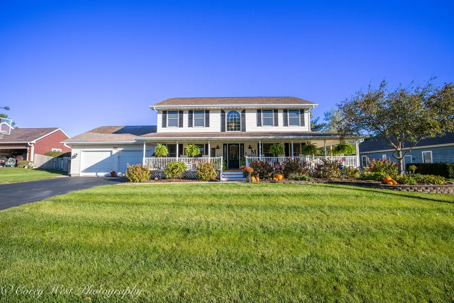 220 W Fuller Drive, Waterman, IL 60556 - #2