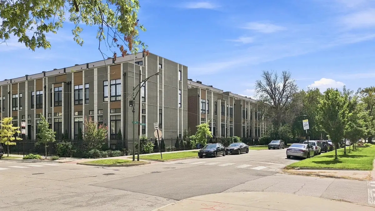 6227 S Ellis Avenue #D, Chicago, IL 60637 - #1