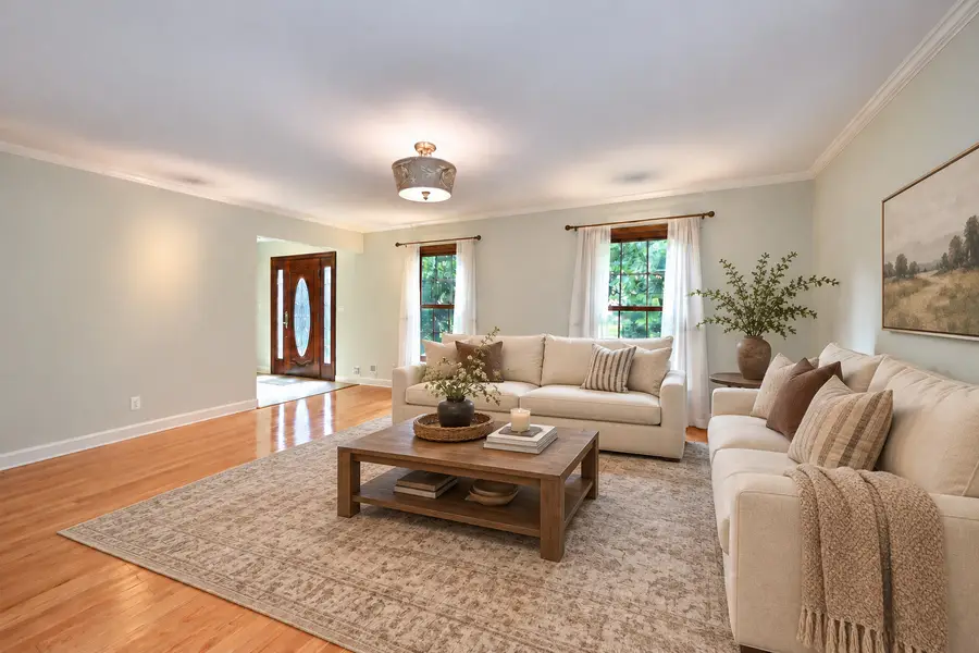 229 N Whispering Hills Drive, Naperville, IL 60540 - #3