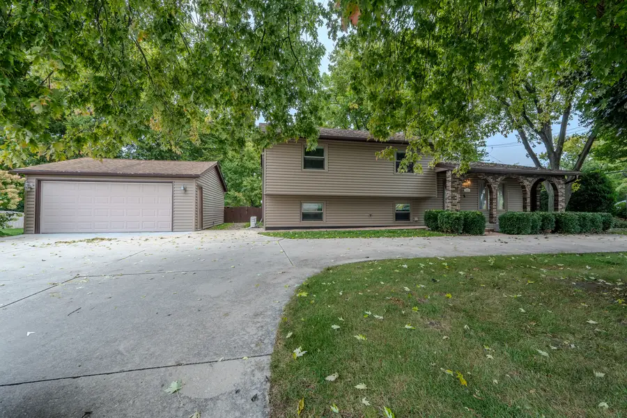 3900 Fairview Avenue, Downers Grove, IL 60515 - #2