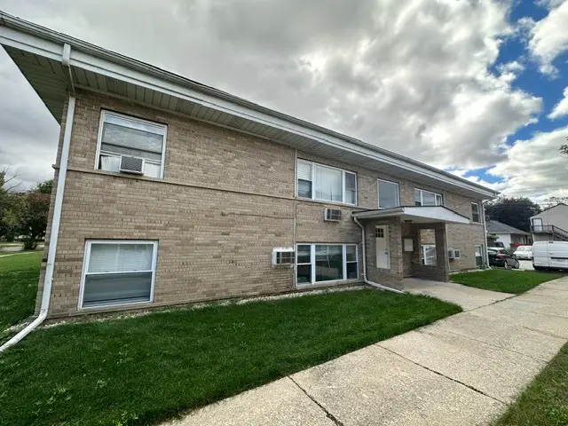 1910 S 16th Avenue, Broadview, IL 60155 - #2