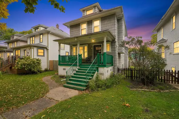 841 S Harvey Avenue, Oak Park, IL 60304