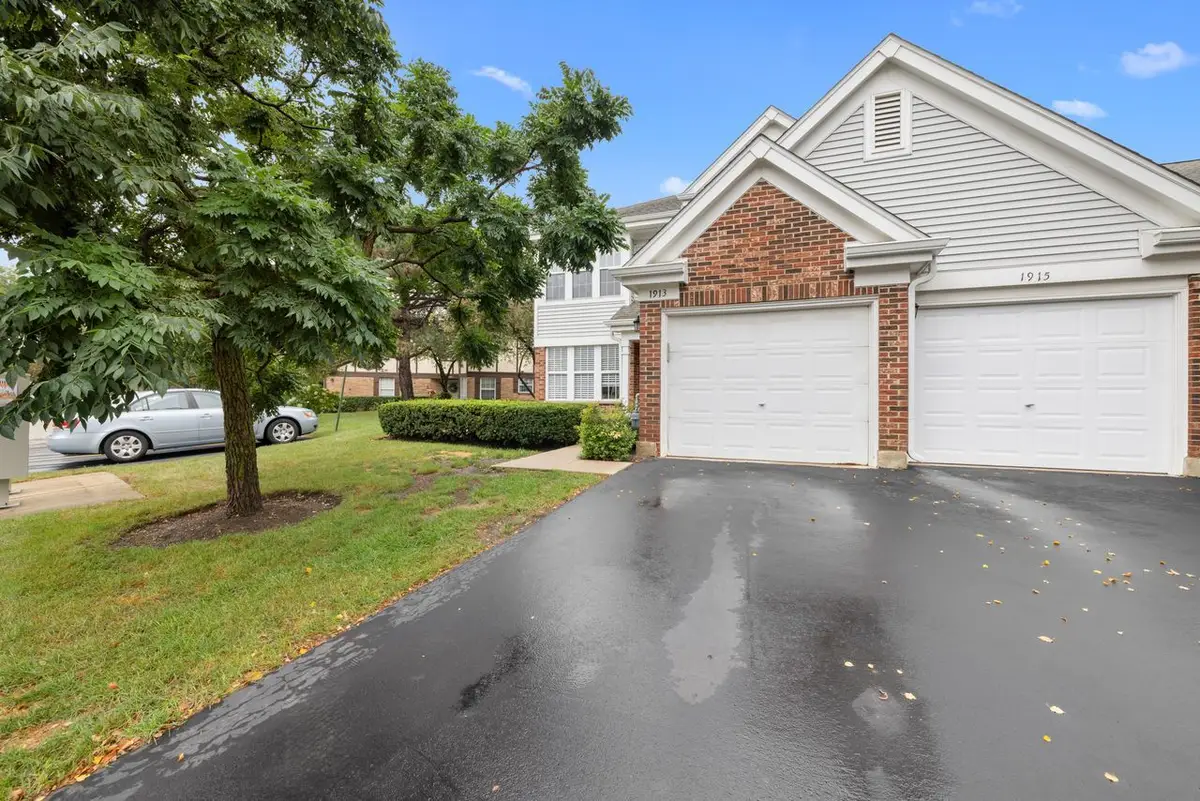 1913 Quaker Hollow Lane, Streamwood, IL 60107 - #1