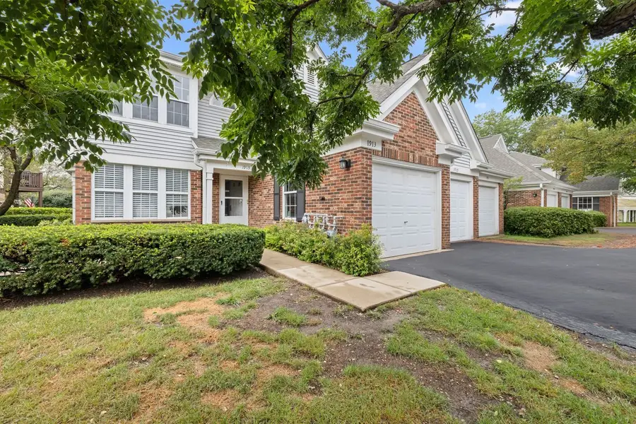 1913 Quaker Hollow Lane, Streamwood, IL 60107 - #2