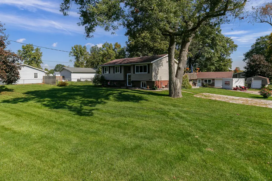 3611 Friendship Farm Road, East Moline, IL 61244 - #3