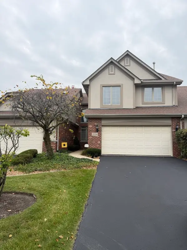 21336 Settlers Pond Drive, Frankfort, IL 60423