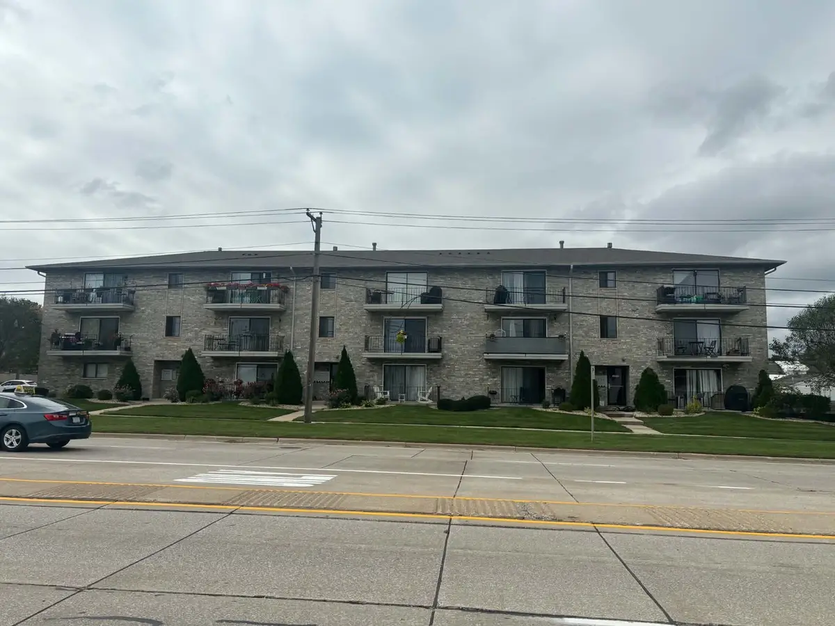 10936 S Central Avenue #3B, Chicago Ridge, IL 60415 - #1