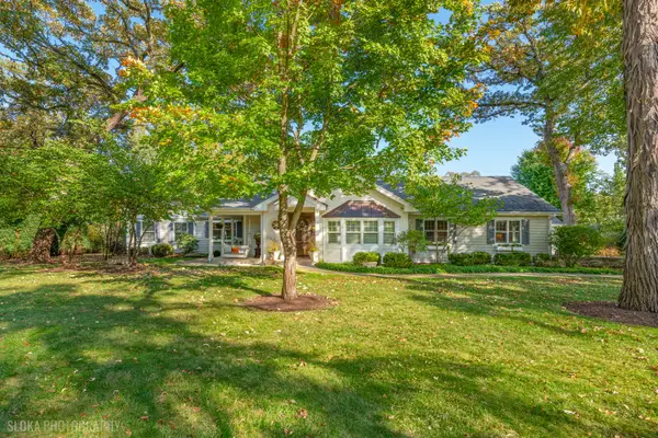 335 Hampshire Lane, Lakewood, IL 60014
