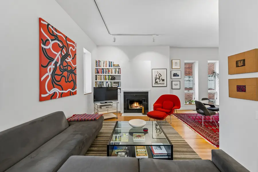 29 W Chestnut Street #5A, Chicago, IL 60610 - #3