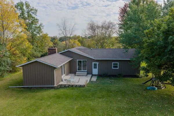 1733 Lake Summerset Road, Davis, IL 61019