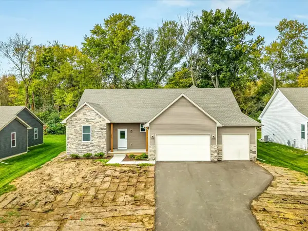 9874 Hawks Pointe Trail, Roscoe, IL 61073
